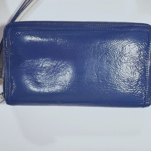 Halogen Brand Blue Wristlet Wallet - Style and Functionality in One! - Picture 2 of 6